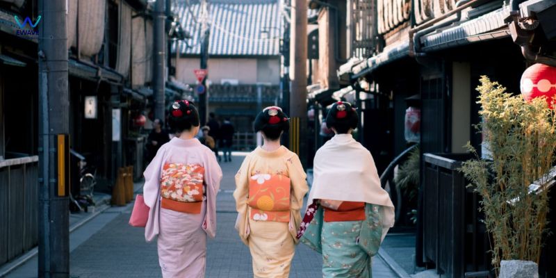 Những bộ Kimono sặc sỡ trong lễ hội tháng 6